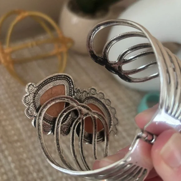 Coral Silvertone Statement Cuff Bracelet Turquoise Acrylic Bangle Jewelry Bundle - Picture 4 of 6